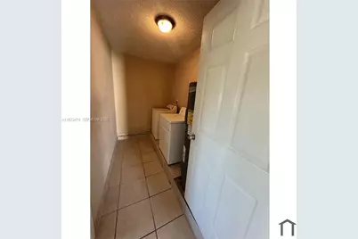 28120 SW 141st Pl #28120, Homestead, FL 33033 - Photo 6