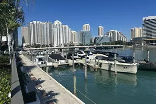999 Brickell Bay Dr, Miami, FL 33131 - Photo 8
