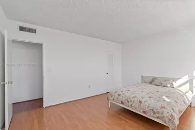 800 West Ave #722, Miami Beach, FL 33139 - Photo 18