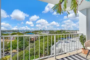 6900 Bay Dr, Miami Beach, FL 33141 - Photo 10