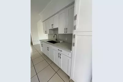 315 69th St #212, Miami Beach, FL 33141 - Photo 4