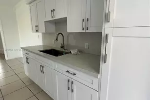 315 69th St, Miami Beach, FL 33141 - Photo 4