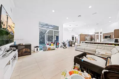 2994 Oakbrook Dr, Weston, FL 33332 - Photo 10