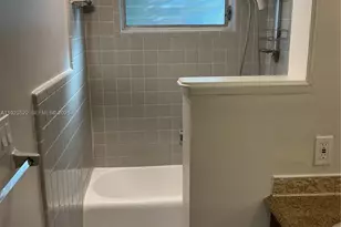 2716 NE 30th Pl, Fort Lauderdale, FL 33306 - Photo 4