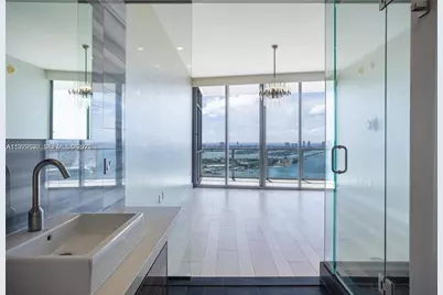 1100 Biscayne Blvd #3902, Miami, FL 33132 - Photo 18