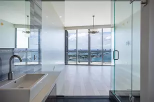 1100 Biscayne Blvd, Miami, FL 33132 - Photo 18