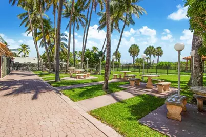 2555 Collins Ave #PH114, Miami Beach, FL 33140 - Photo 22