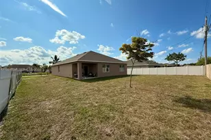 517 SW Lacroix Ave, Port Saint Lucie, FL 34953 - Photo 32
