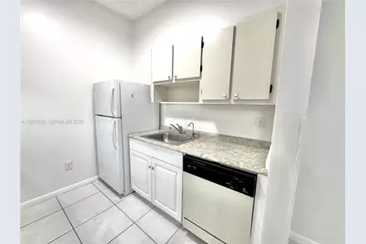 9411 S Belfort Cir #208, Tamarac, FL 33321 - Photo 8