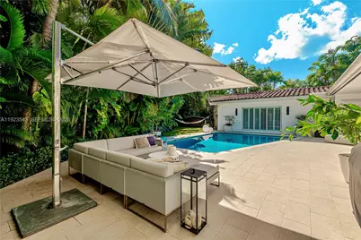 375 Harbor Ct #., Key Biscayne, FL 33149 - Photo 2