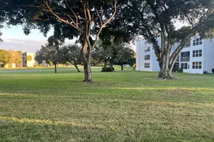 9421 Evergreen Pl, Davie, FL 33324 - Photo 24