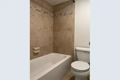 9421 Evergreen Pl #107, Davie, FL 33324 - Photo 14