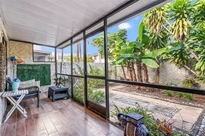 2528 N 38 Ave #D-32, Hollywood, FL 33021 - Photo 16