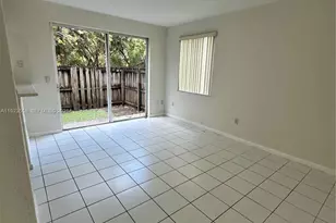 1529 SE 24th Ct, Homestead, FL 33035 - Photo 6