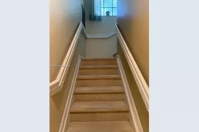 390 City View Dr #390, Fort Lauderdale, FL 33311 - Photo 6