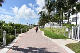 6365 Collins Ave, Miami Beach, FL 33141 - Photo 26