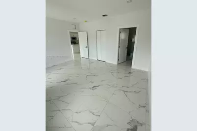 580 SW 10th Ave, Homestead, FL 33030 - Photo 8