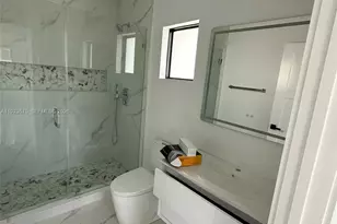 580 SW 10th Ave, Homestead, FL 33030 - Photo 10