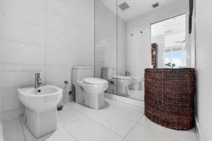 2020 N Bayshore Dr, Miami, FL 33137 - Photo 26