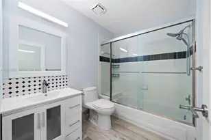 1240 Weeping Willow Way, Hollywood, FL 33019 - Photo 24