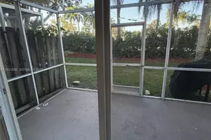 2070 Madeira Dr, Weston, FL 33327 - Photo 14