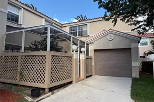 10935 Neptune Dr, Cooper City, FL 33026 - Photo 2