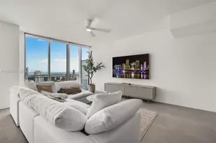 92 SW 3rd St, Miami, FL 33130 - Photo 6