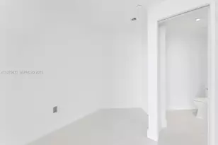 19500 Turnberry Way, Aventura, FL 33180 - Photo 20