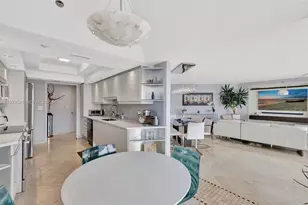 7000 Island Blvd, Aventura, FL 33160 - Photo 10