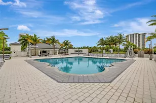 7000 Island Blvd, Aventura, FL 33160 - Photo 48