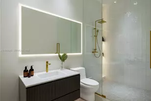 218 SE 7th St, Hallandale Beach, FL 33009 - Photo 20