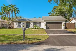 5037 SW 87th Terrace, Cooper City, FL 33328 - Photo 2