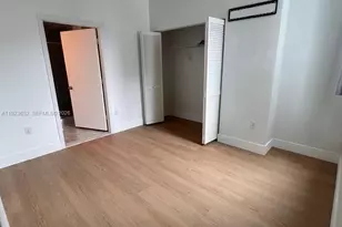 253 NE 2nd St, Miami, FL 33132 - Photo 4