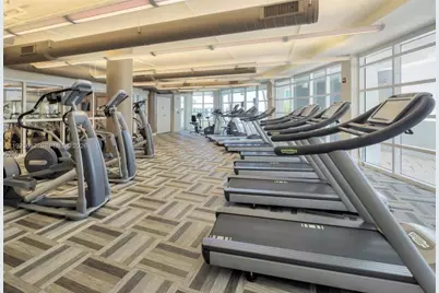 253 NE 2nd St #2701, Miami, FL 33132 - Photo 14