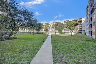 1750 NE 191st St, Miami, FL 33179 - Photo 8