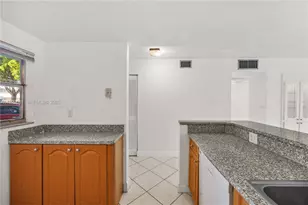 3550 NE 169th St, North Miami Beach, FL 33160 - Photo 24