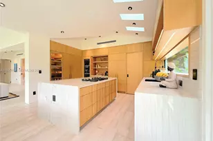 7425 Belle Meade Blvd, Miami, FL 33138 - Photo 32