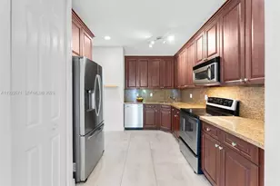 13909 SW 86th Ct, Palmetto Bay, FL 33158 - Photo 4