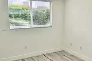 8050 NW 8th St, Miami, FL 33126 - Photo 8