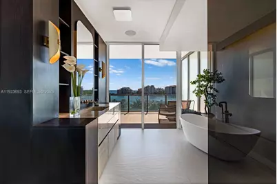 800 S Pointe Dr #801, Miami Beach, FL 33139 - Photo 14