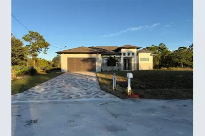 843 S Burns Ave S, Lehigh Acres, FL 33974 - Photo 2