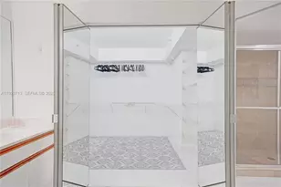 3600 Mystic Point Dr, Aventura, FL 33180 - Photo 30