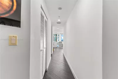 1111 SW 1st Ave #2614-N, Miami, FL 33130 - Photo 2