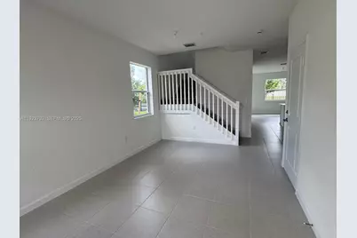 18402 SW 2nd St, Pembroke Pines, FL 33029 - Photo 8