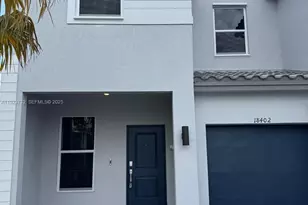 18402 SW 2nd St, Pembroke Pines, FL 33029 - Photo 2