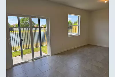 18426 SW 2nd St, Pembroke Pines, FL 33029 - Photo 6