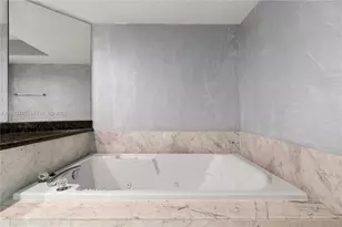 16400 Collins Ave, Sunny Isles Beach, FL 33160 - Photo 32