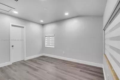 648 South Dr, Miami Springs, FL 33166 - Photo 12