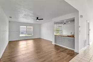 1321 SE Airoso Blvd, Port Saint Lucie, FL 34983 - Photo 10