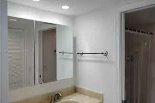 901 SW 128th Terrace, Pembroke Pines, FL 33027 - Photo 18